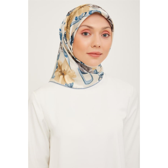 Armine Sura İpek Eşarp 23Ka9034D01-